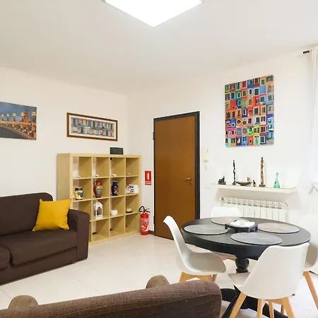 דירה Cozy Loft - With Wi-fi, Smart Tv, Parking *